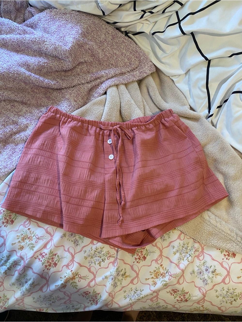 Rib drawstring stripped shorts